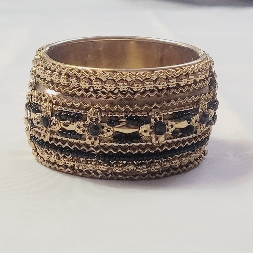 Women's Hinged Cuff Bracelet OS Gold Black Beaded Ornate Statement U13